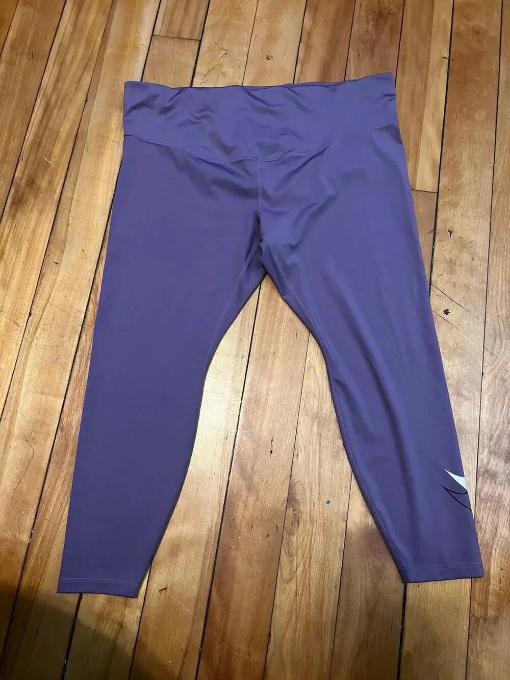 Nike Women's Dri-Fit One Mid-Rise 7/8 Graphic Leggings Amethyst Smoke 2X